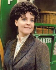 Pauline Collins - Actress - Signed Photo - COA (27263)