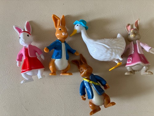 Peter rabbit figures hollow - figures.,