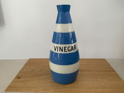 Green cornishware blue - t, &