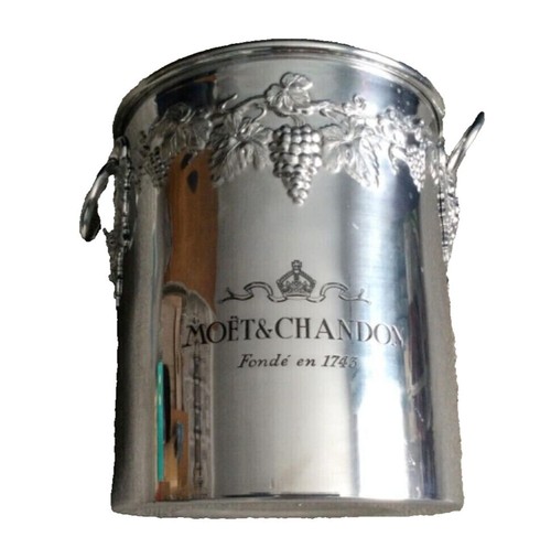 Moet chandon champagne - moet,