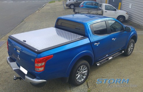Mitsubishi l200 series 2015 - series, 5