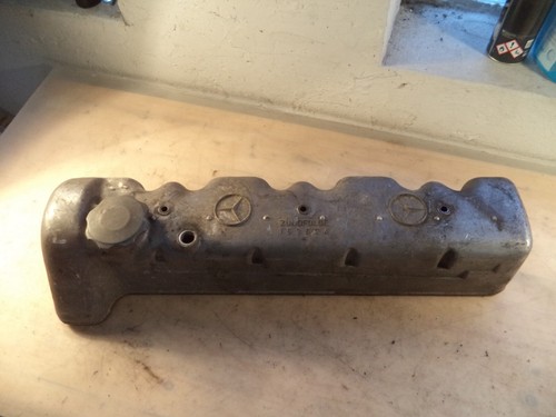 Mercedes valve cover m129 m130 - valve,