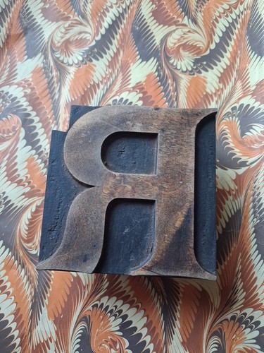 Large wooden letterpress - wooden,