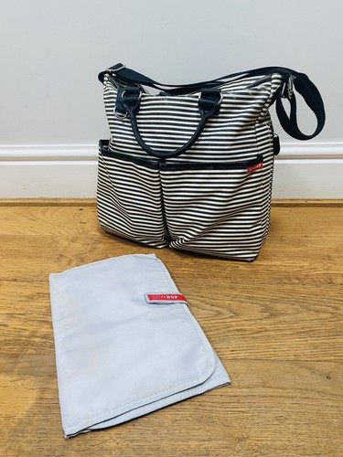 Skip hop duo signature - hop,