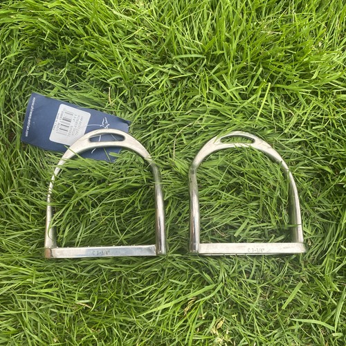 Shires bent leg stirrup irons - stirrup,