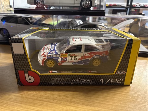 Burago scale ford escort - 1:24,