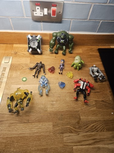 Ben bundle omnitrix and - omnitrix,