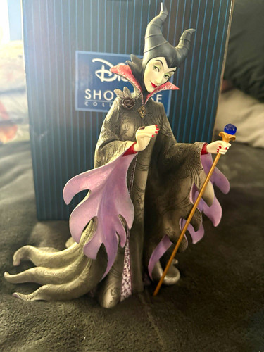 Disney showcase collection - disney,