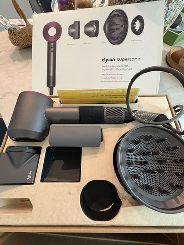 Dyson supersonic hair dryer - ,