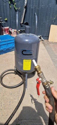 Switzer portable sand blaster - switzer,