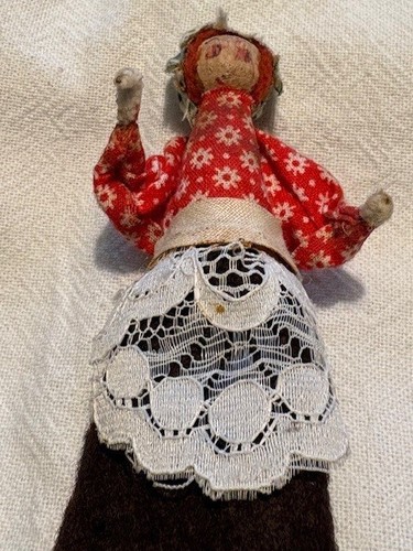 Vintage wooden clothes peg - clothes,