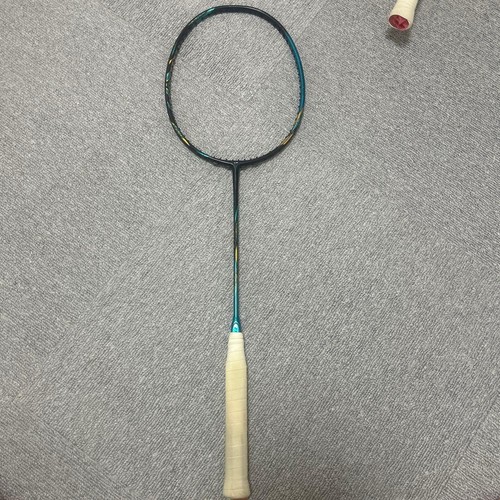 Yonex astrox badminton racket - badminton,