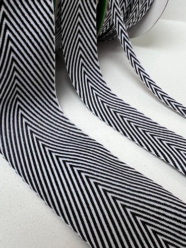 Herringbone stripes twill - herringbone,