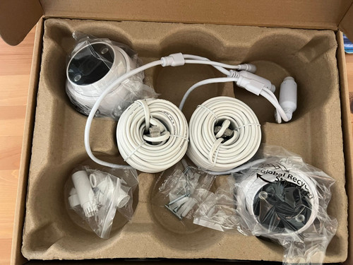 Swann security cameras - 2x,
