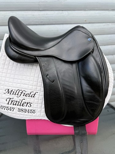 Southern stars dressage saddle - southern,