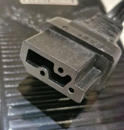 Sewing machine foot - foot, control