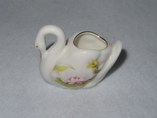 Water lily bone china - lily,
