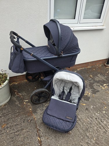 Navy blue venicci tinum pram - navy,