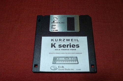 Floppy with french horn - floppy,