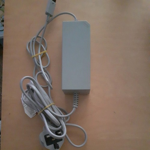 Nintendo wii power supply - nintendo,