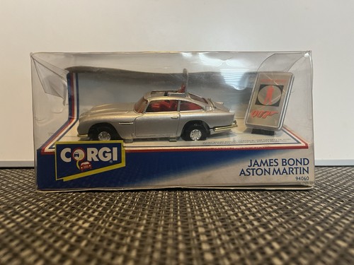 James bond aston martin 94060 - bond,