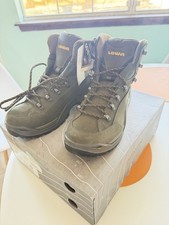 LOWA Renegade EVO GTX Mid