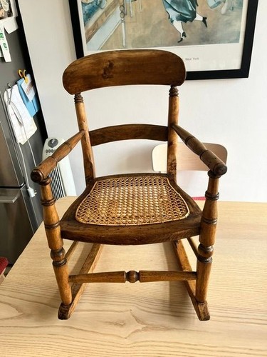 Late c19th cane - seated, child's