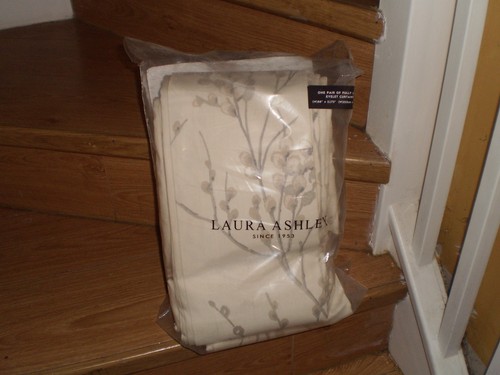 Laura ashley pussy willow off - laura,