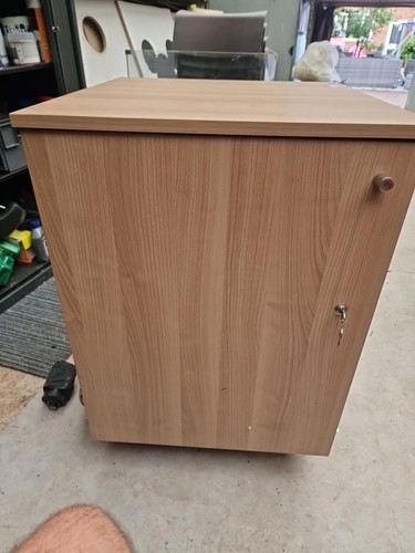 Lockable equipment rack - lockable, 19"