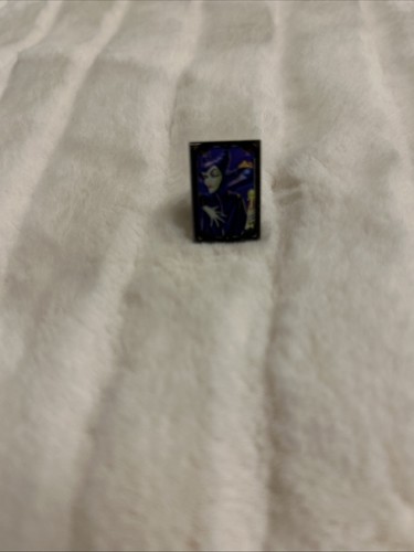 Disney maleficent pin - maleficent, badge