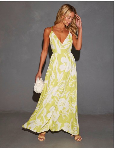 Vici neck printed cross - v-neck, back