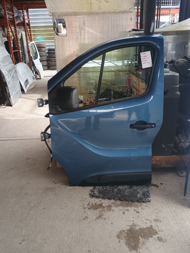 Vivaro renault trafic 300 - 3,