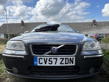 VOLVO S60 05-09 XENON HEADLIGHT N/S  PASSENGER   SIDE  BREAKING 185 bhp D5 SPORT