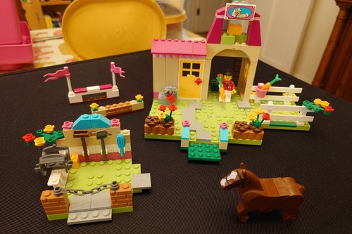 Lego juniors horses stable - lego,