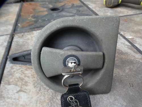Caravan door handle lock - , wad