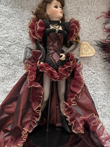 Franklin mint heirloom doll - mint,