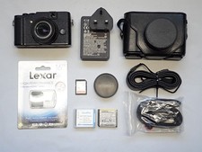 99% Mint FUJIFILM Fuji X10