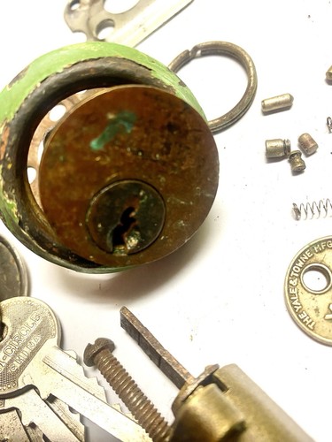 Yale door locks broken - door,