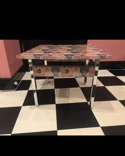 Banksy side table diana - banksy, £10