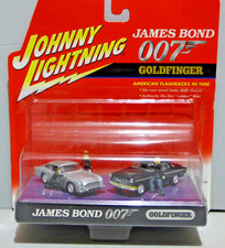Johnny Lightning Aston Martin DB5 & Chrysler 300 James Bond 007 Goldfinger