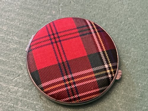 Vintage 1950s gwenda powder - gwenda,