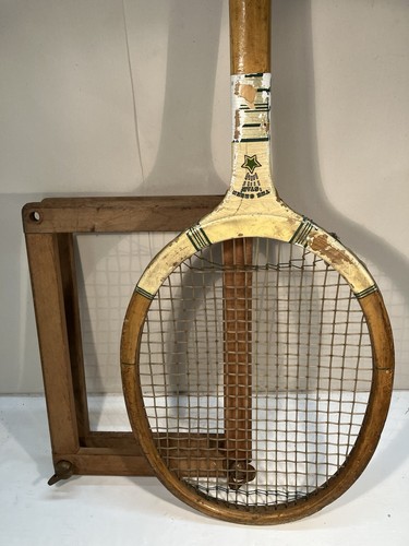 Wisden the green star - green,