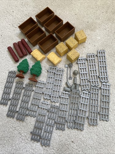 Britains farm pieces - britains,