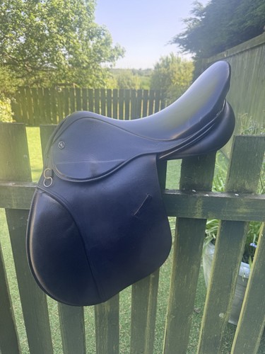 Gfs black saddle has - has, some