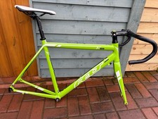 FELT F85 ALUMINIUM ROAD BIKE
