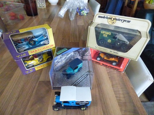 Vintage model cars mainly - 6,