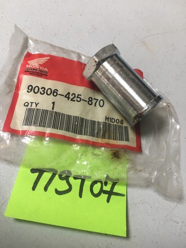 Honda 90306 425 - 90306-425-870, spacer
