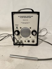 PARKS MEDICAL ELECTRONICS  ULTRASONIC DOPPLER FLOW DETECTOR MODEL 811 B