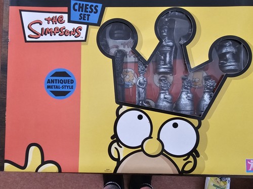 2005 simpsons chess set board - simpsons,