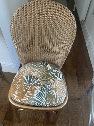 Old gold painted - lloyd, loom